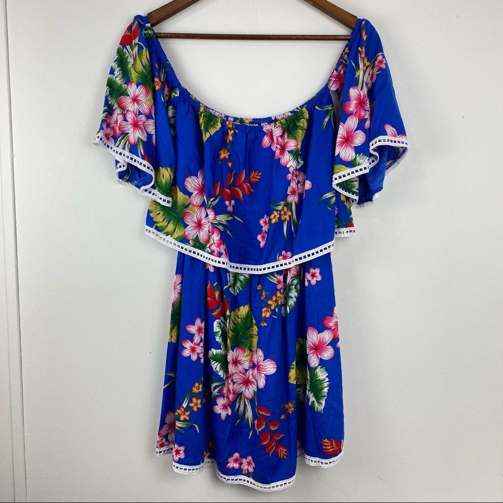 Uluwatu size Medium Women’s Blue Floral Hawaiian Off Shoulder Blouse